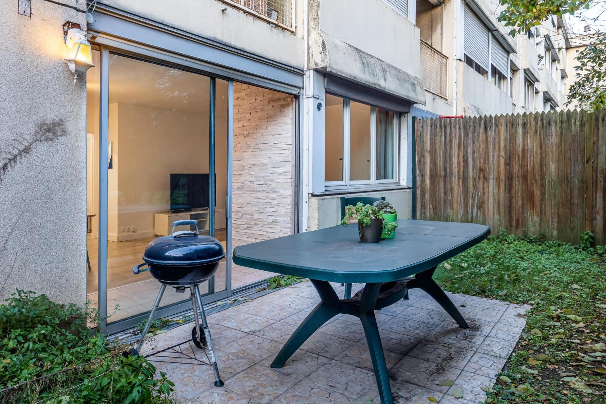 Oasis Urbaine For 8 Near To Paris Apartamento Villejuif Exterior foto